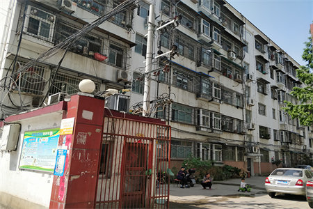 塔坨红岩社区安置房2室2厅1卫南